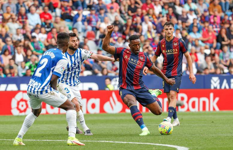 西甲保级生死劫!莱万特主场战毕尔巴鄂,谁能抢下救命分?