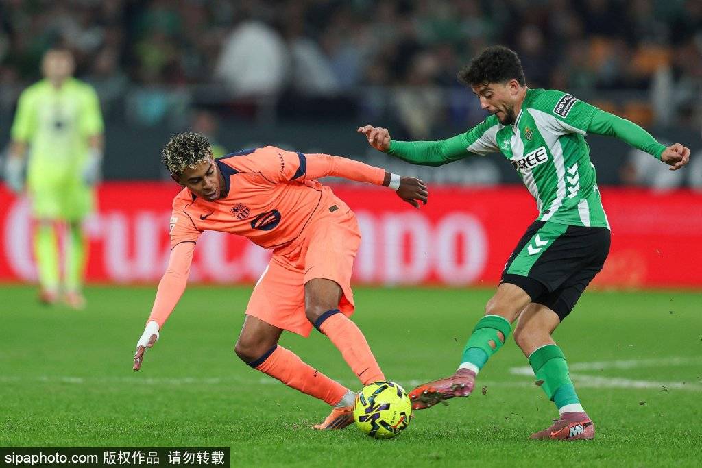 穆里奇包办全部进球!当选西甲1月最佳球员的背后故事