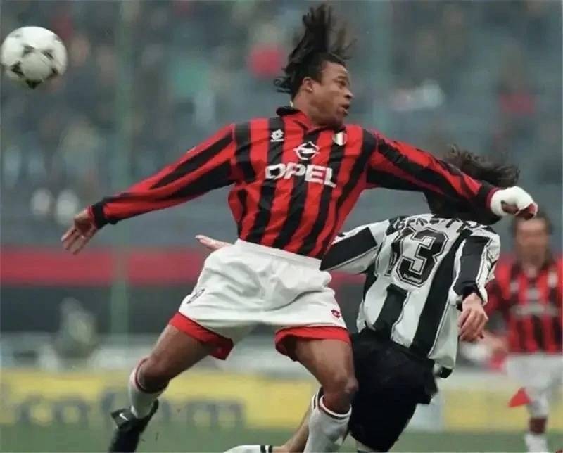 惊险!曼联24天生死劫:转费会弃沙特,卡里克豪赌欧冠